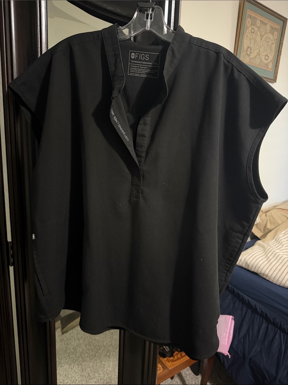 Figs Rafaela Black V-Neck Sleeveless Tunic